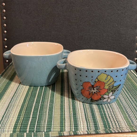 🌼2/$25 Stokes Hibiscus bowls. 16 oz (Set of 2) - Picture 4 of 7